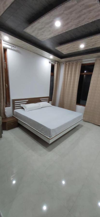 Solitude Inn Bnb Shimla Ngoại thất bức ảnh