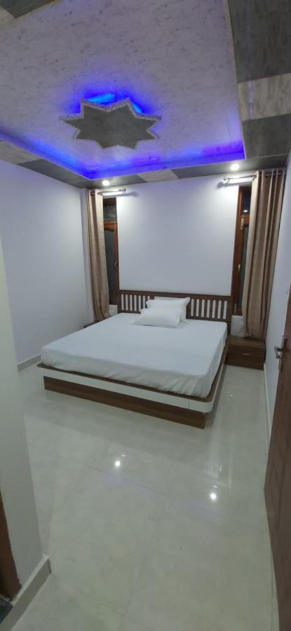 Solitude Inn Bnb Shimla Ngoại thất bức ảnh