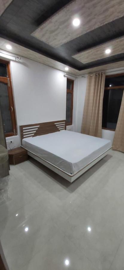 Solitude Inn Bnb Shimla Ngoại thất bức ảnh
