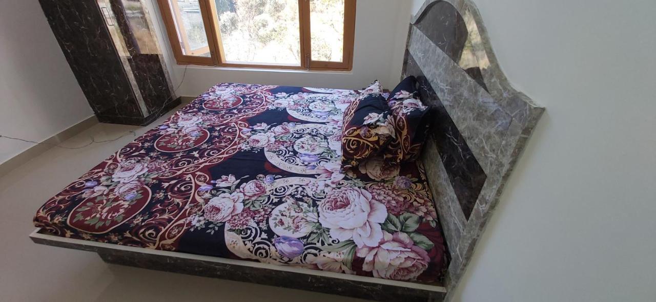 Solitude Inn Bnb Shimla Ngoại thất bức ảnh