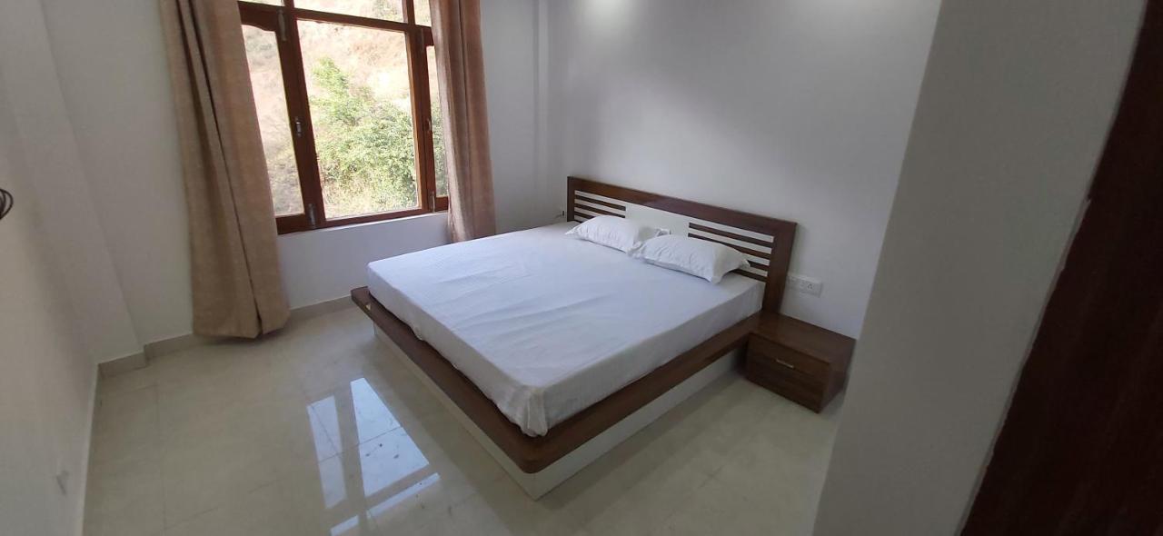 Solitude Inn Bnb Shimla Ngoại thất bức ảnh